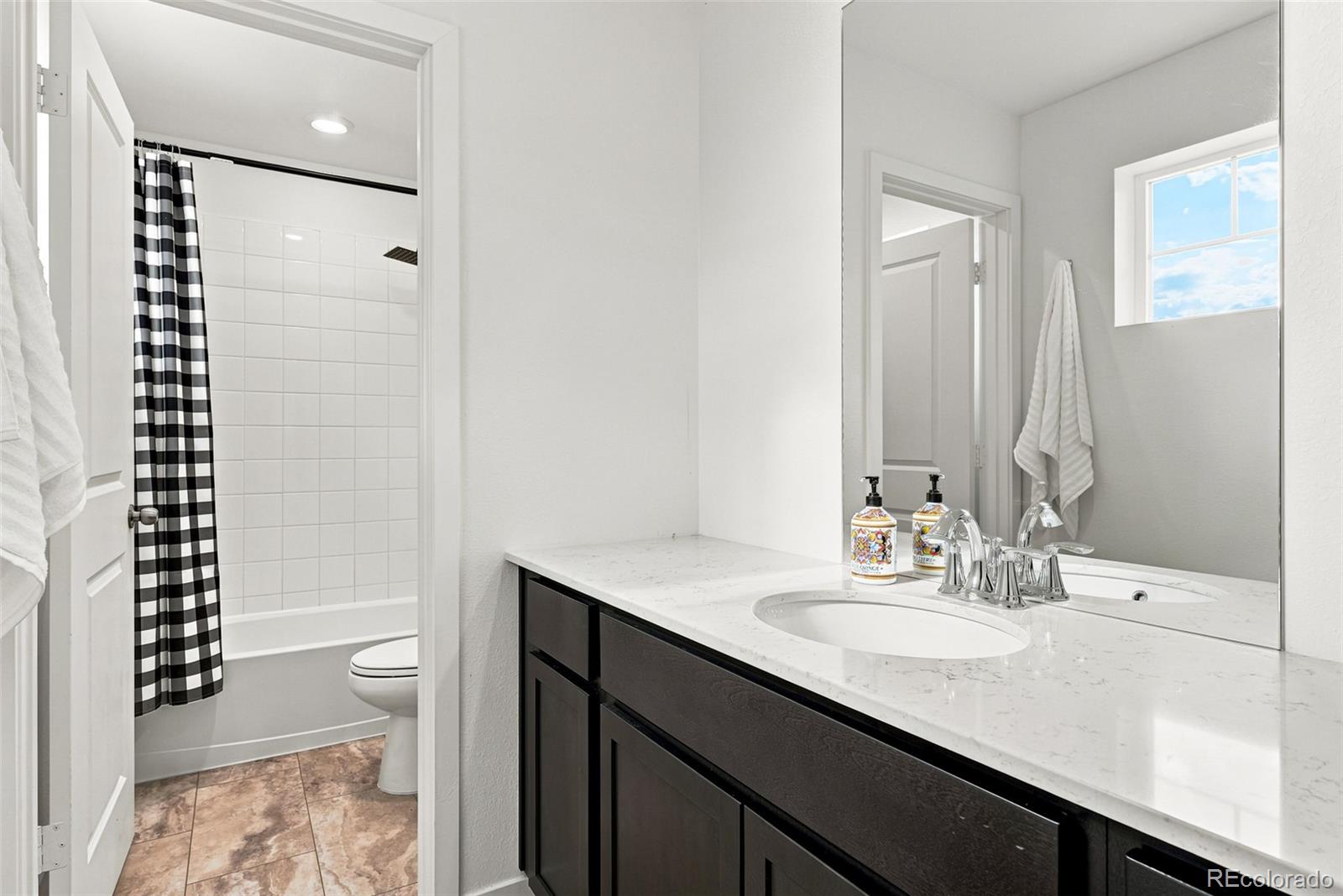 MLS Image #17 for 2144 s fultondale court,aurora, Colorado