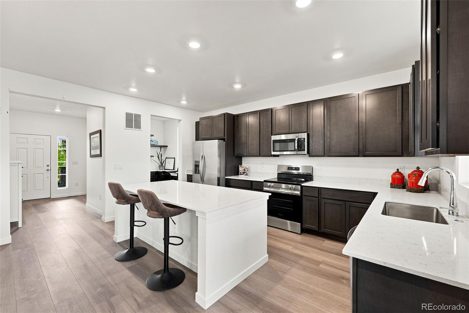 MLS Image #2 for 2144 s fultondale court,aurora, Colorado
