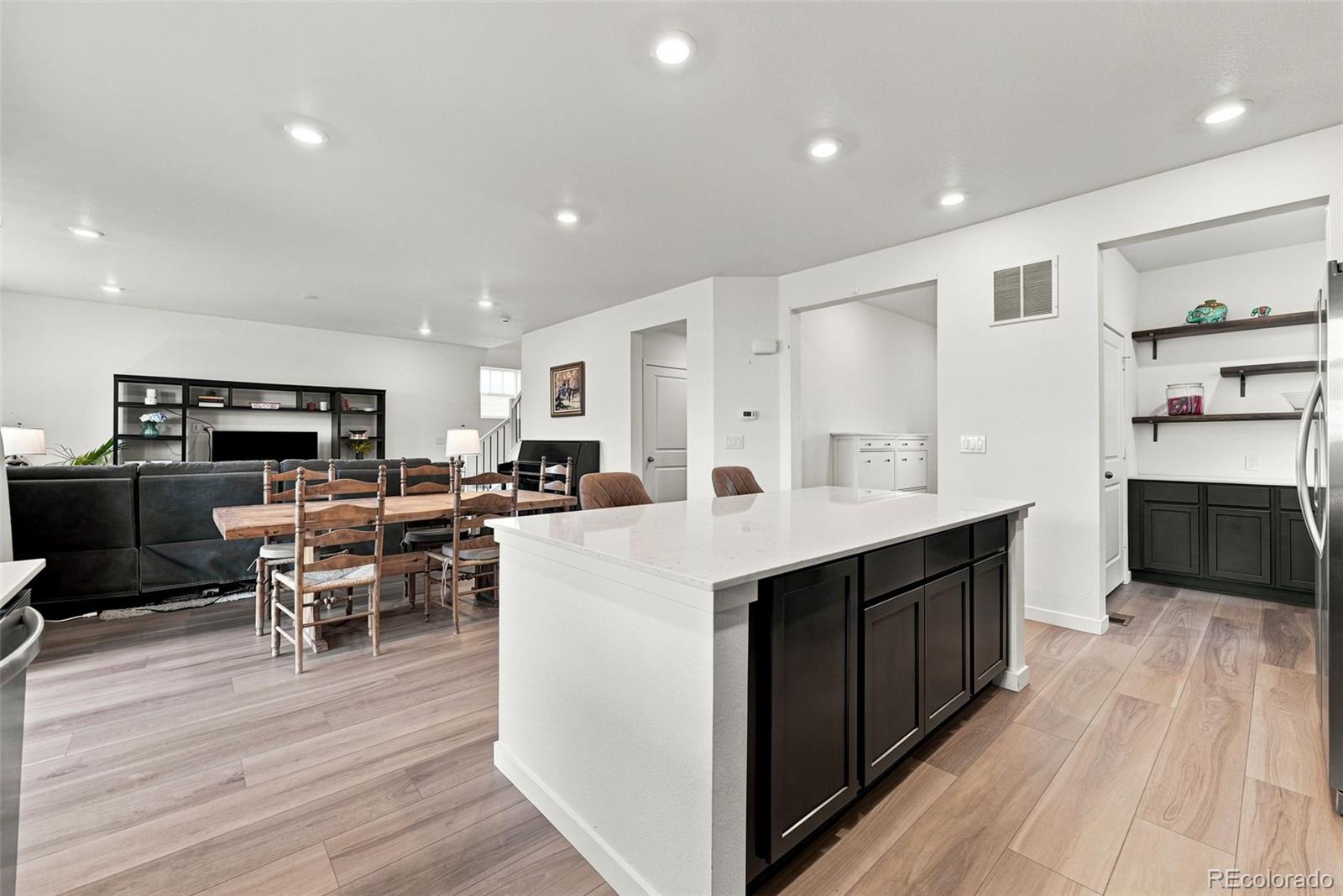 MLS Image #5 for 2144 s fultondale court,aurora, Colorado