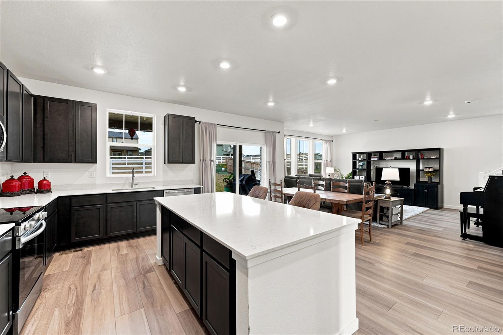 MLS Image #6 for 2144 s fultondale court,aurora, Colorado
