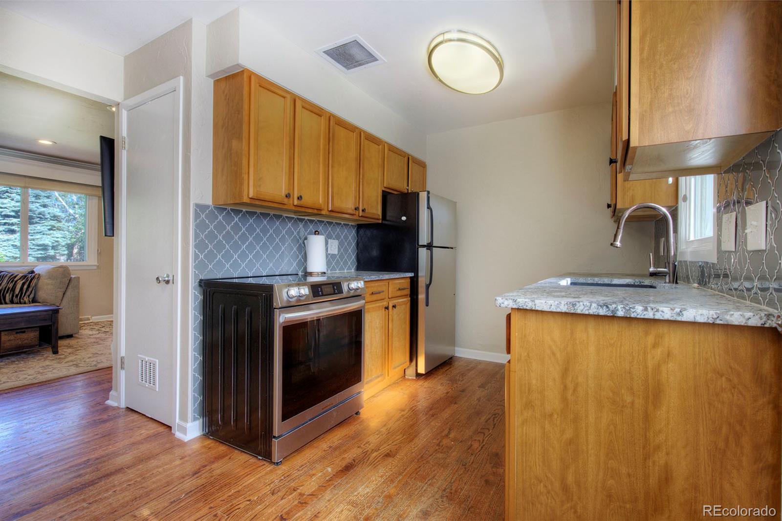 MLS Image #13 for 5656 s elmwood street,littleton, Colorado