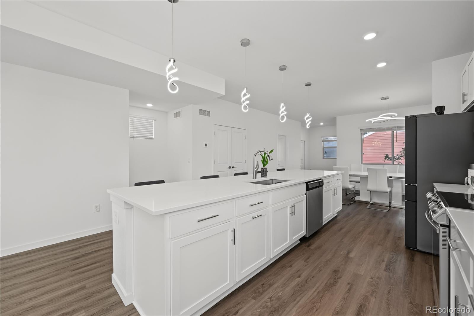 MLS Image #14 for 6875  juniper lane,arvada, Colorado