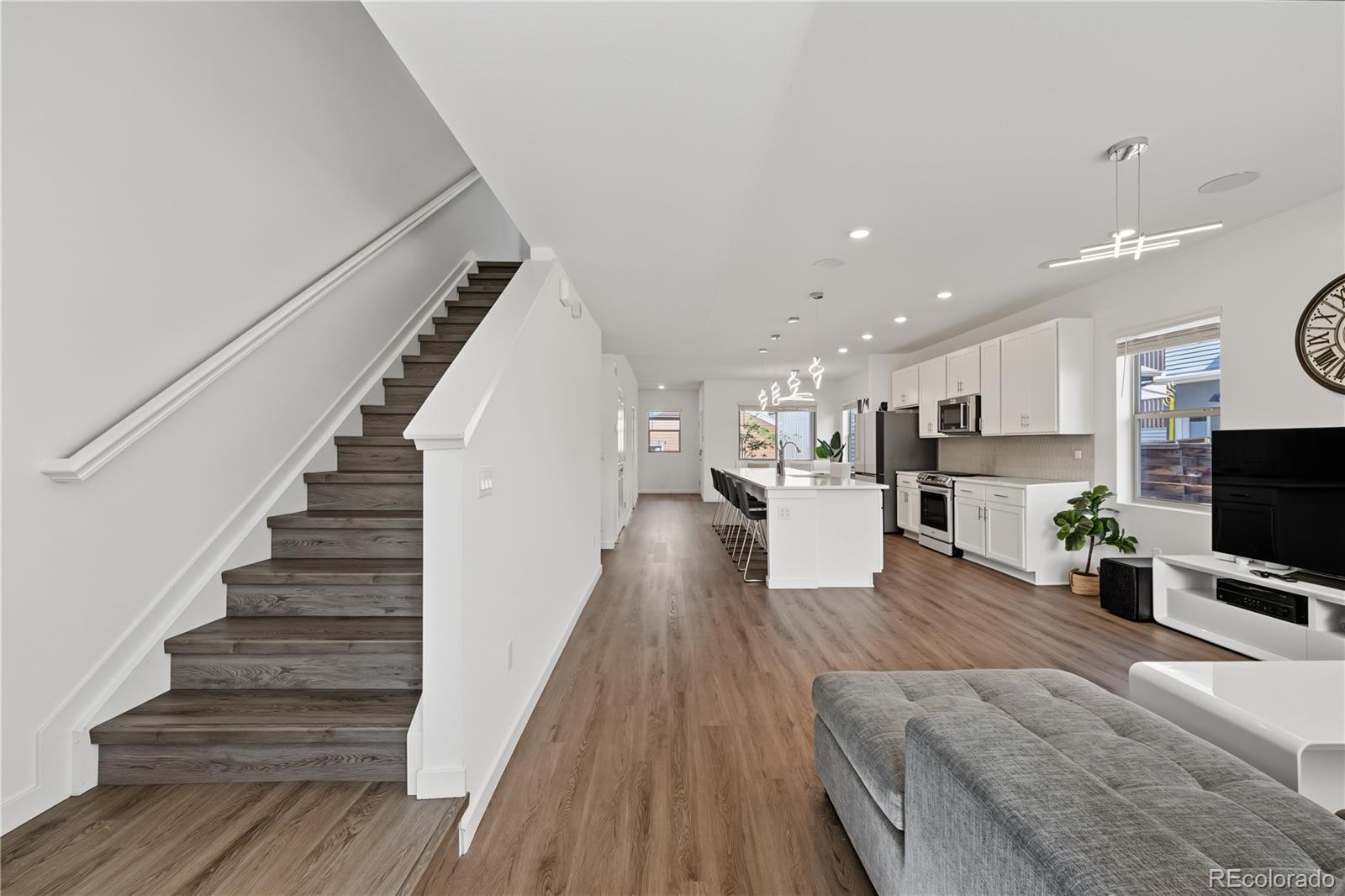 MLS Image #5 for 6875  juniper lane,arvada, Colorado
