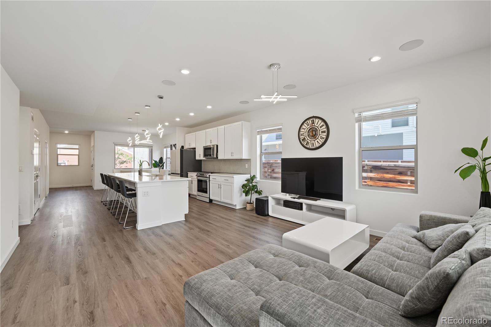 MLS Image #9 for 6875  juniper lane,arvada, Colorado