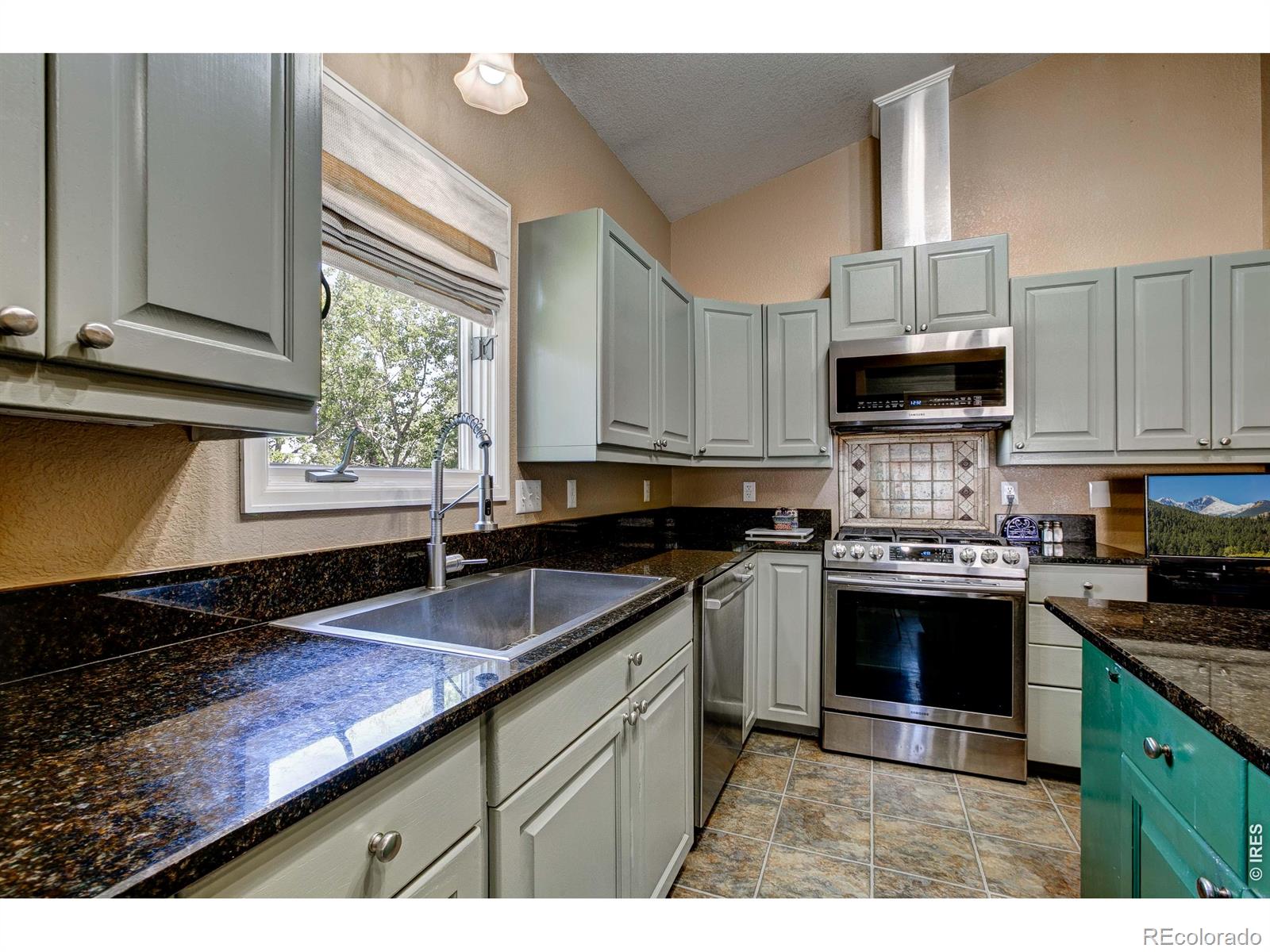 MLS Image #16 for 6354  buchanan street,fort collins, Colorado