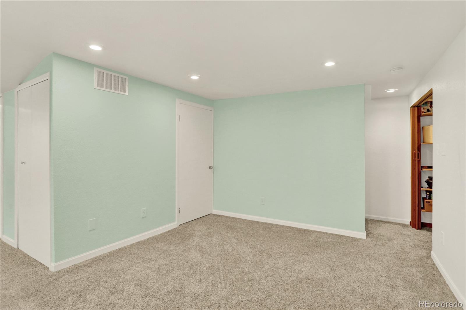 MLS Image #24 for 9543  hagen court,highlands ranch, Colorado