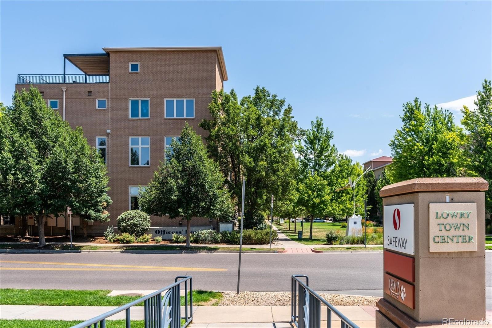 MLS Image #23 for 220  roslyn street 701,denver, Colorado