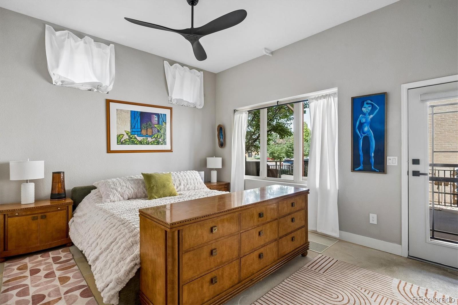 MLS Image #8 for 220  roslyn street 701,denver, Colorado