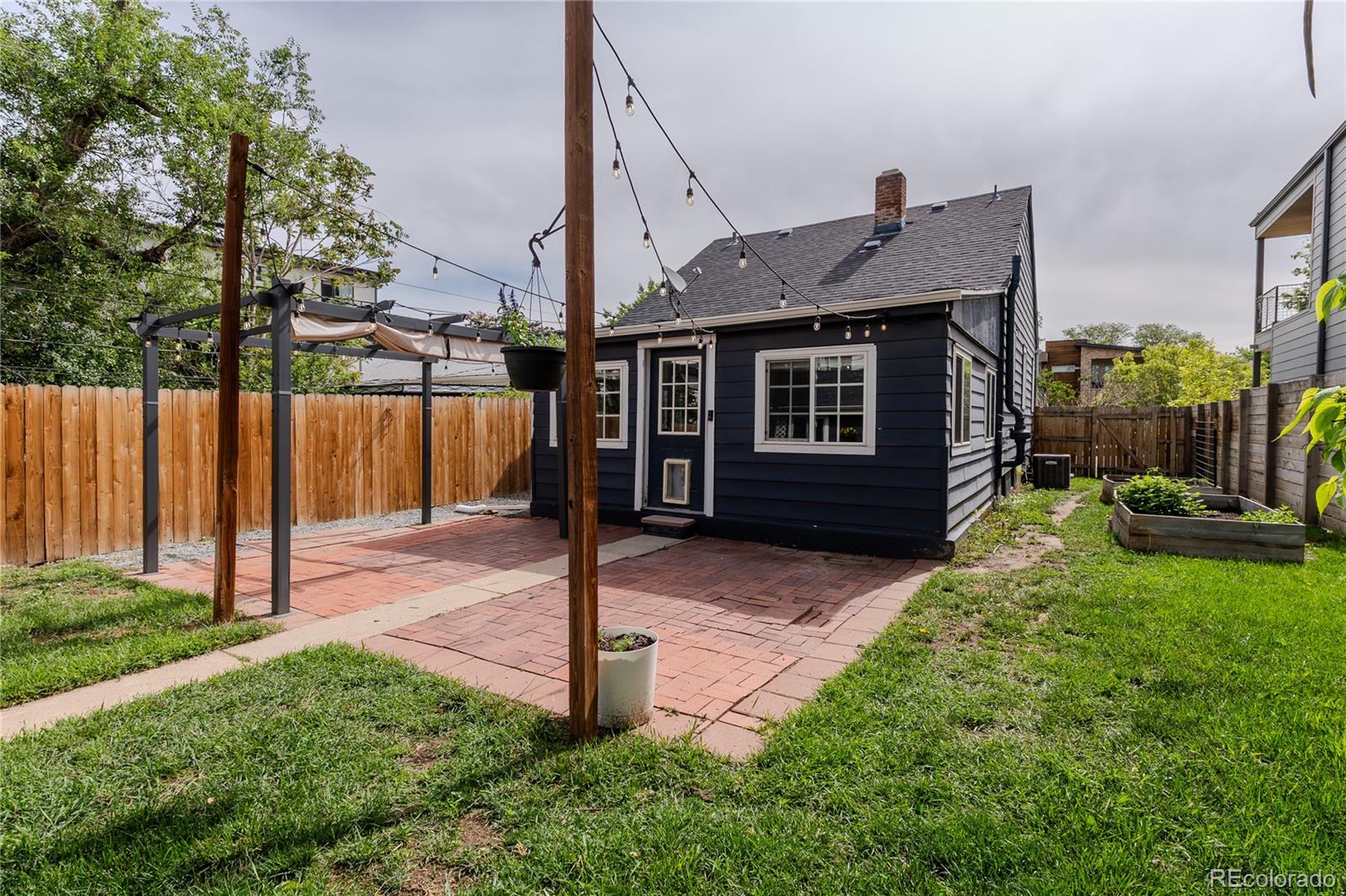 MLS Image #26 for 2635 s cherokee street,denver, Colorado