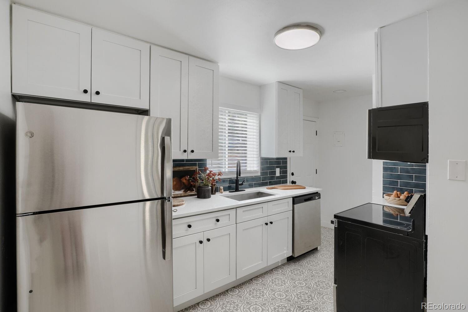 MLS Image #9 for 2985  ivanhoe street,denver, Colorado