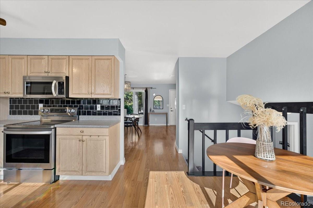 MLS Image #11 for 1717 s mobile street,aurora, Colorado