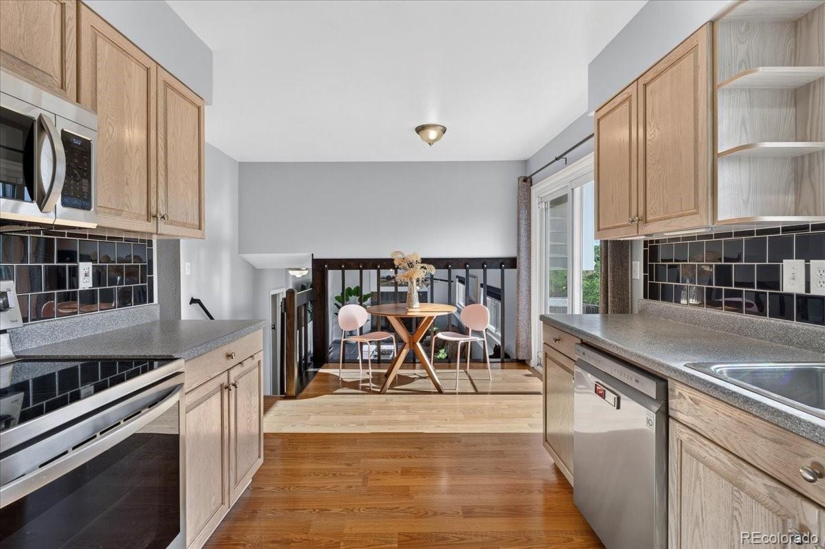MLS Image #16 for 1717 s mobile street,aurora, Colorado
