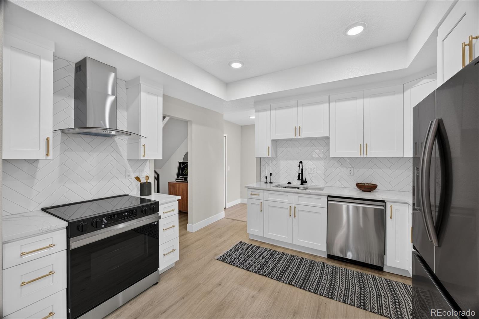 MLS Image #8 for 4432  lincoln street,denver, Colorado