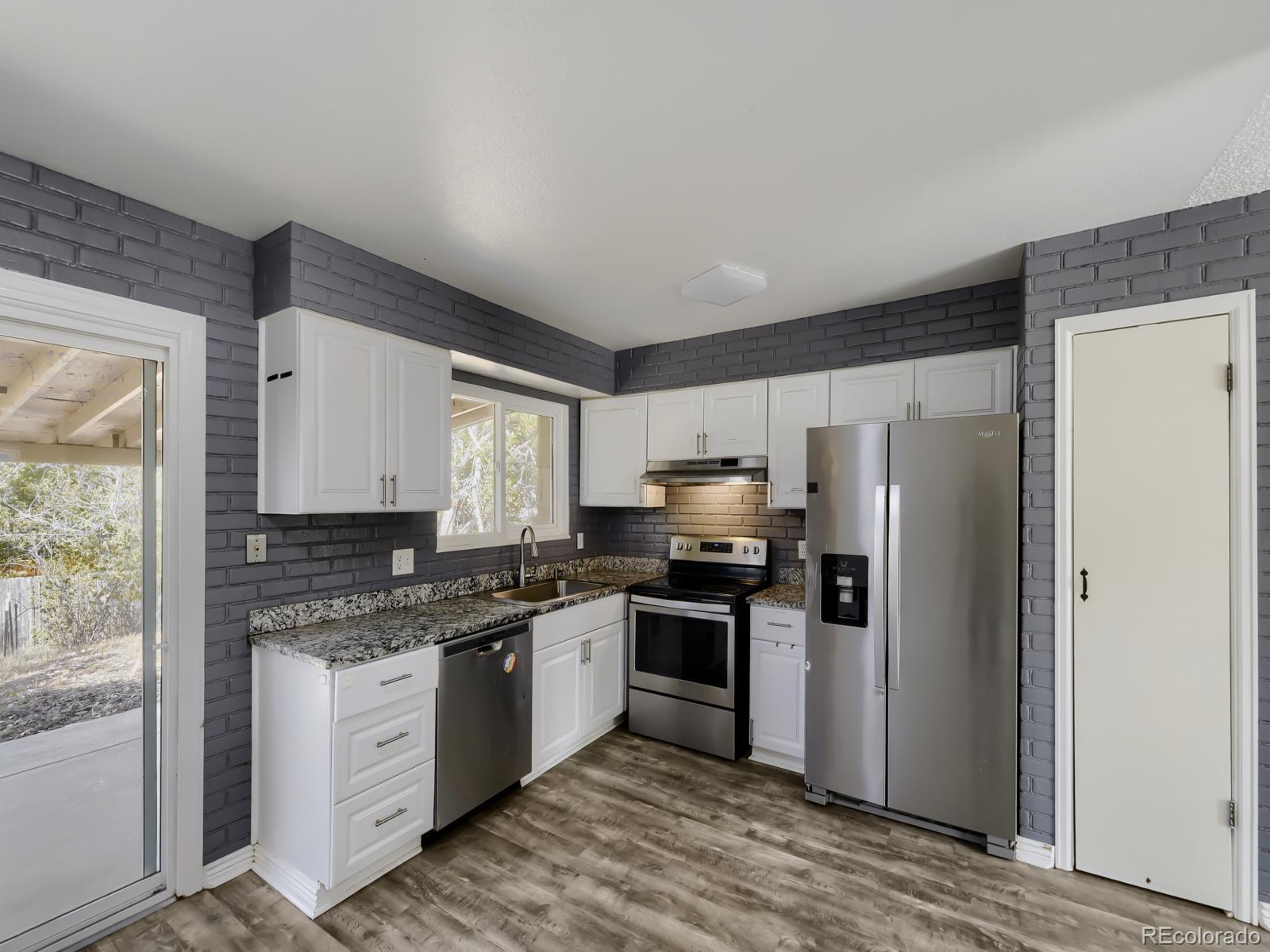 MLS Image #2 for 16173 e dickenson place,aurora, Colorado