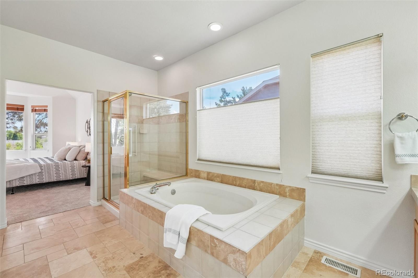 MLS Image #9 for 14890 e maplewood drive,aurora, Colorado