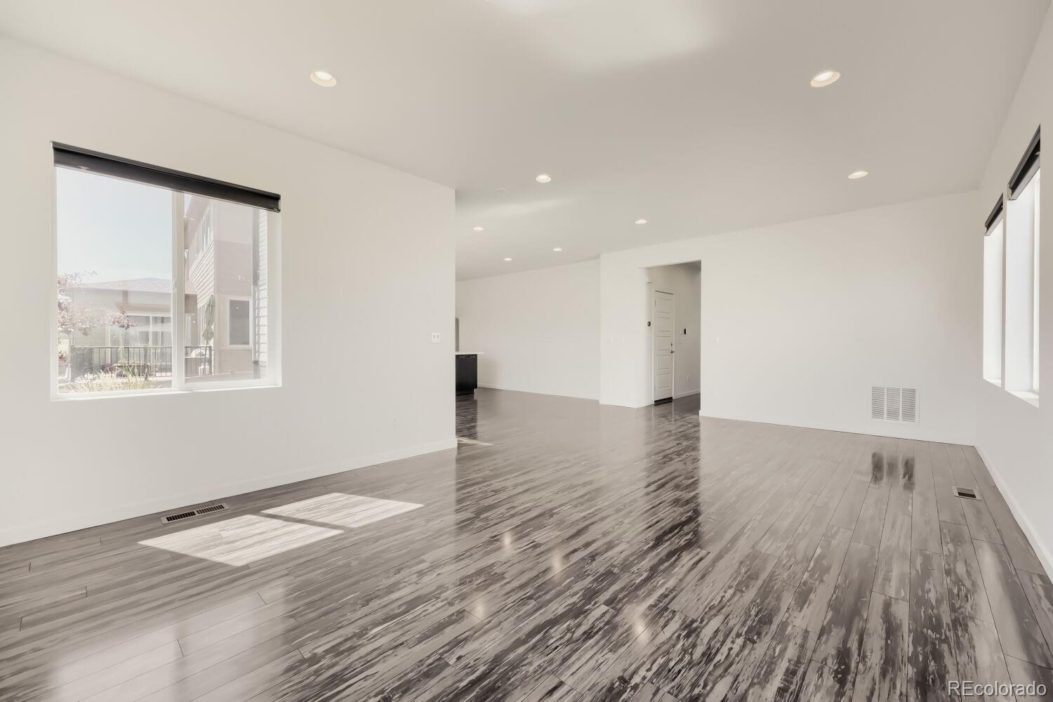 MLS Image #9 for 10836  truckee circle,commerce city, Colorado