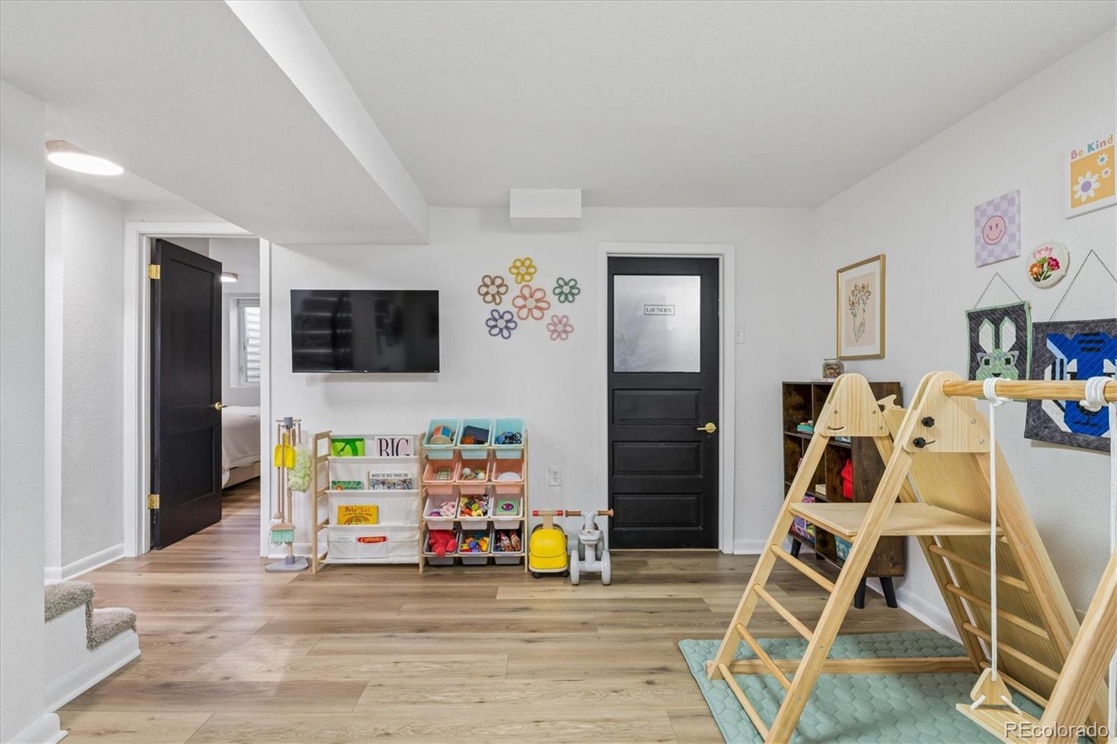 MLS Image #16 for 3696  magnolia street,denver, Colorado