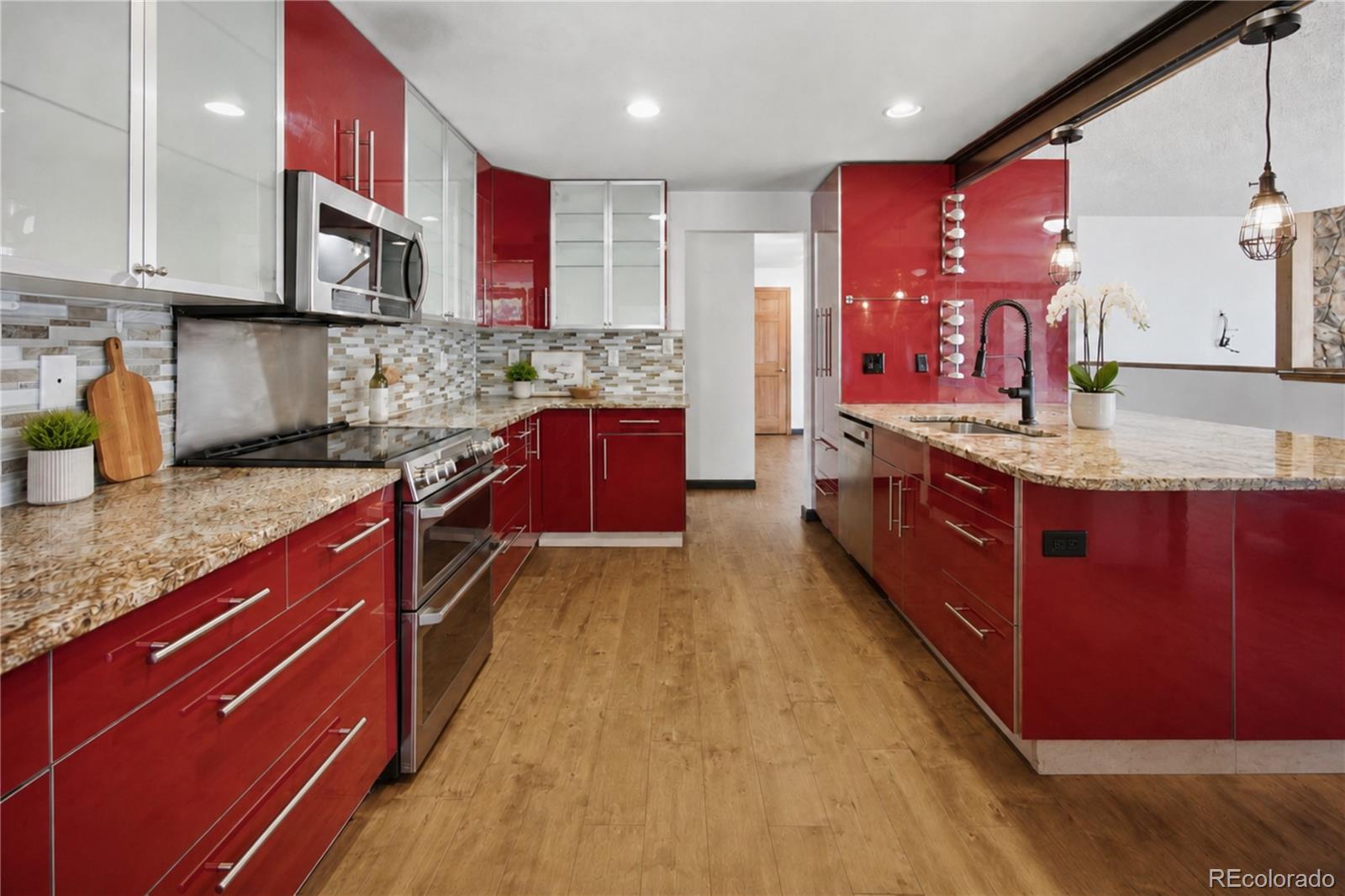MLS Image #13 for 19622  cypress drive,morrison, Colorado