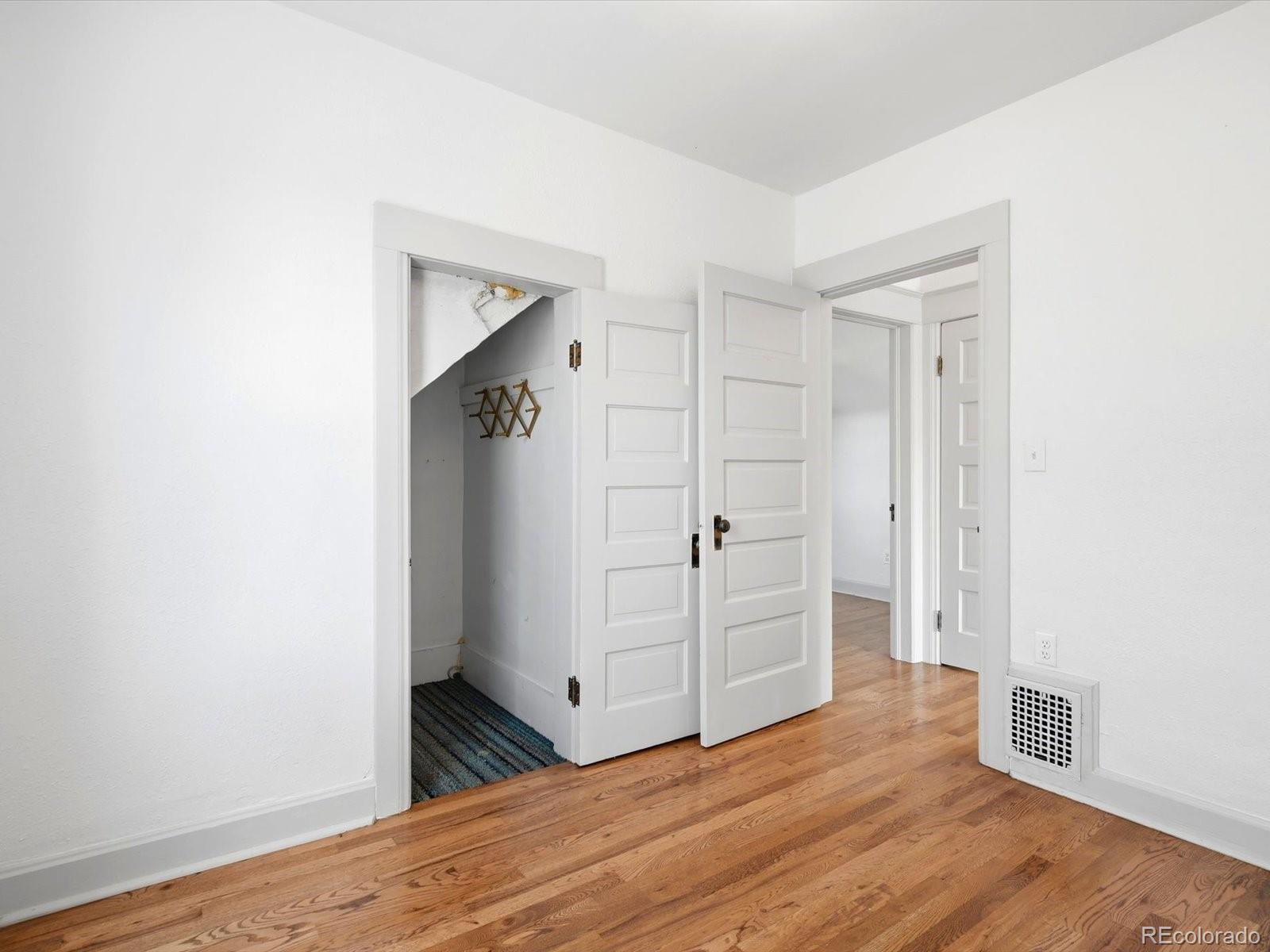 MLS Image #24 for 565 s lincoln street,denver, Colorado