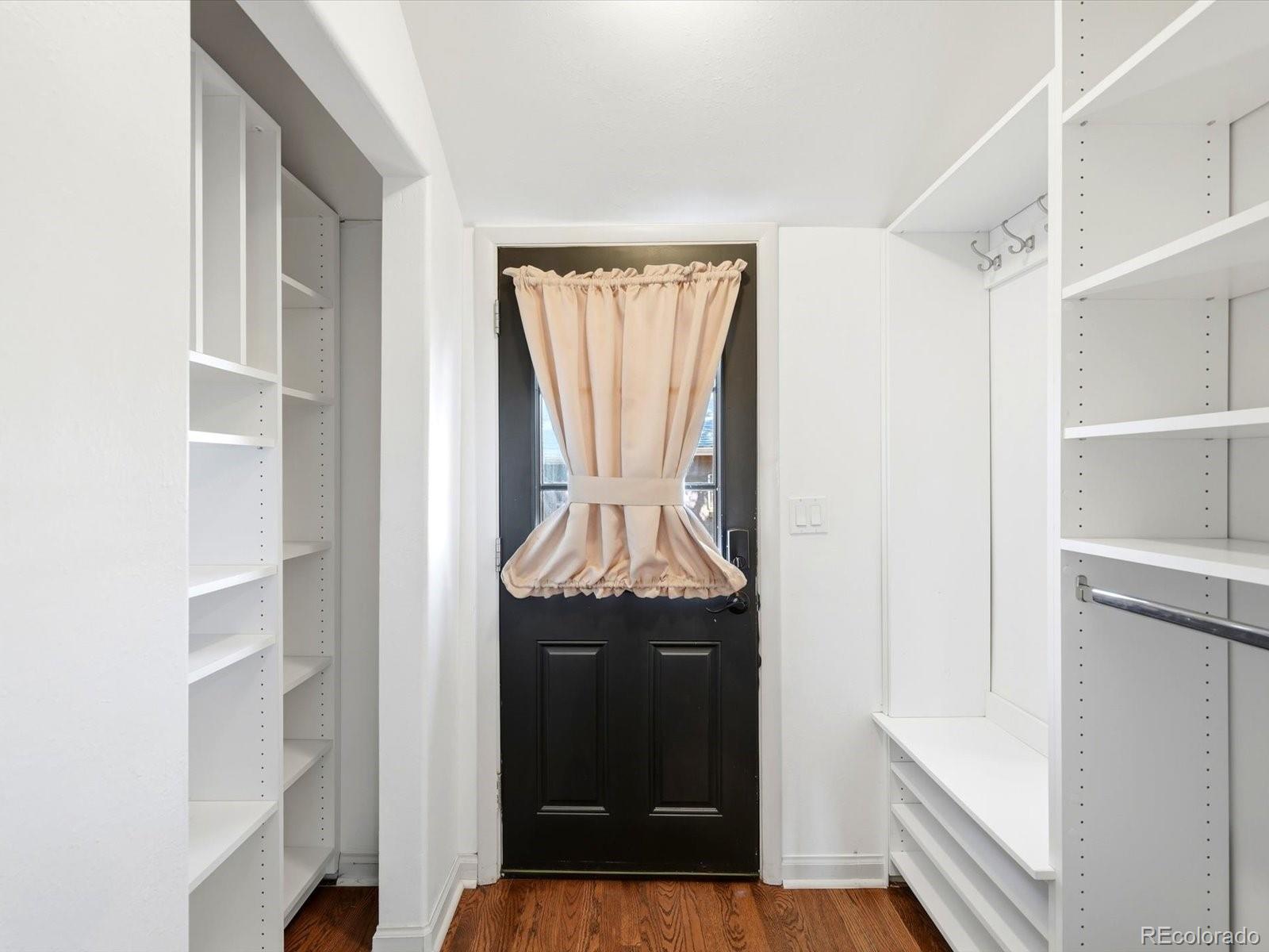 MLS Image #3 for 565 s lincoln street,denver, Colorado
