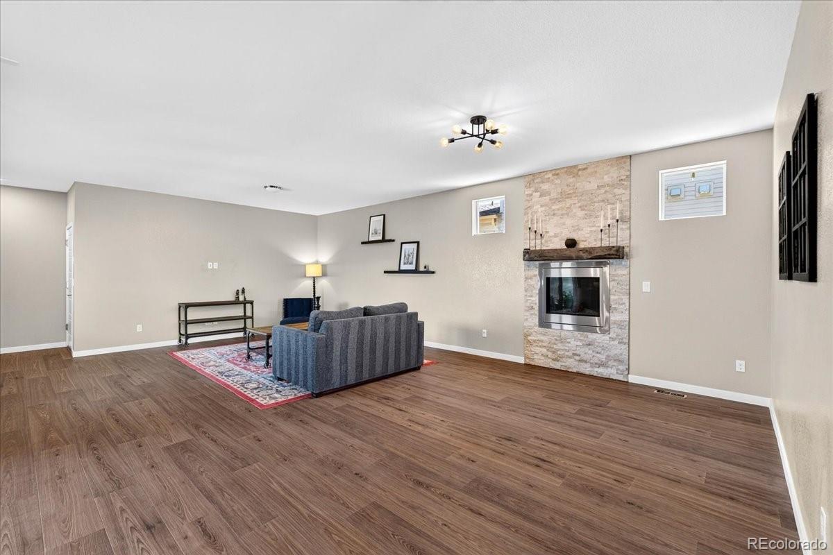 MLS Image #15 for 10249  southlawn circle,commerce city, Colorado