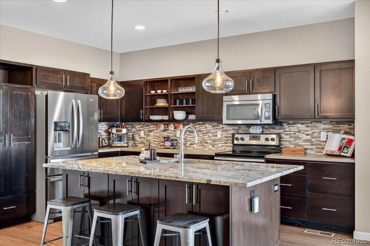 MLS Image #3 for 10249  southlawn circle,commerce city, Colorado
