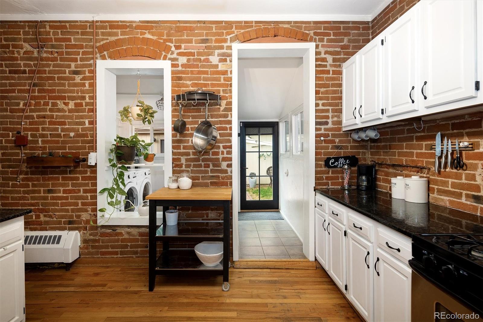 MLS Image #24 for 940 s logan street,denver, Colorado