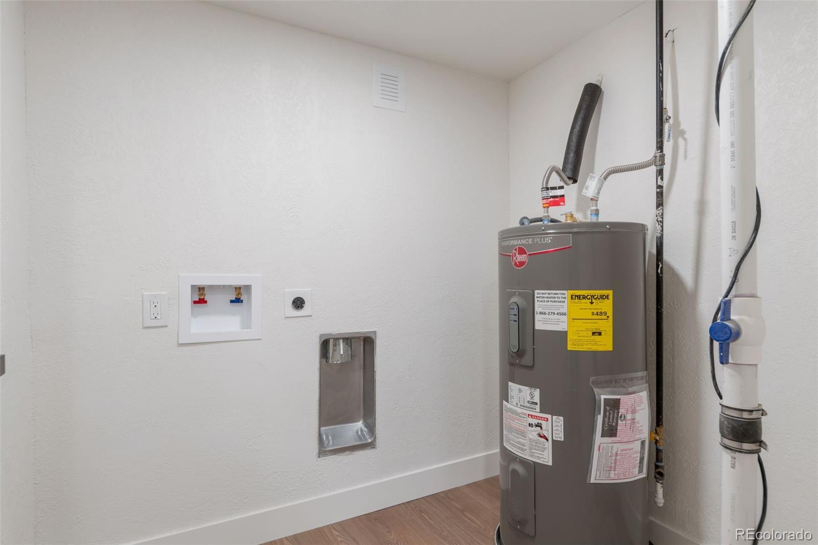 MLS Image #14 for 3715 n jackson street,denver, Colorado