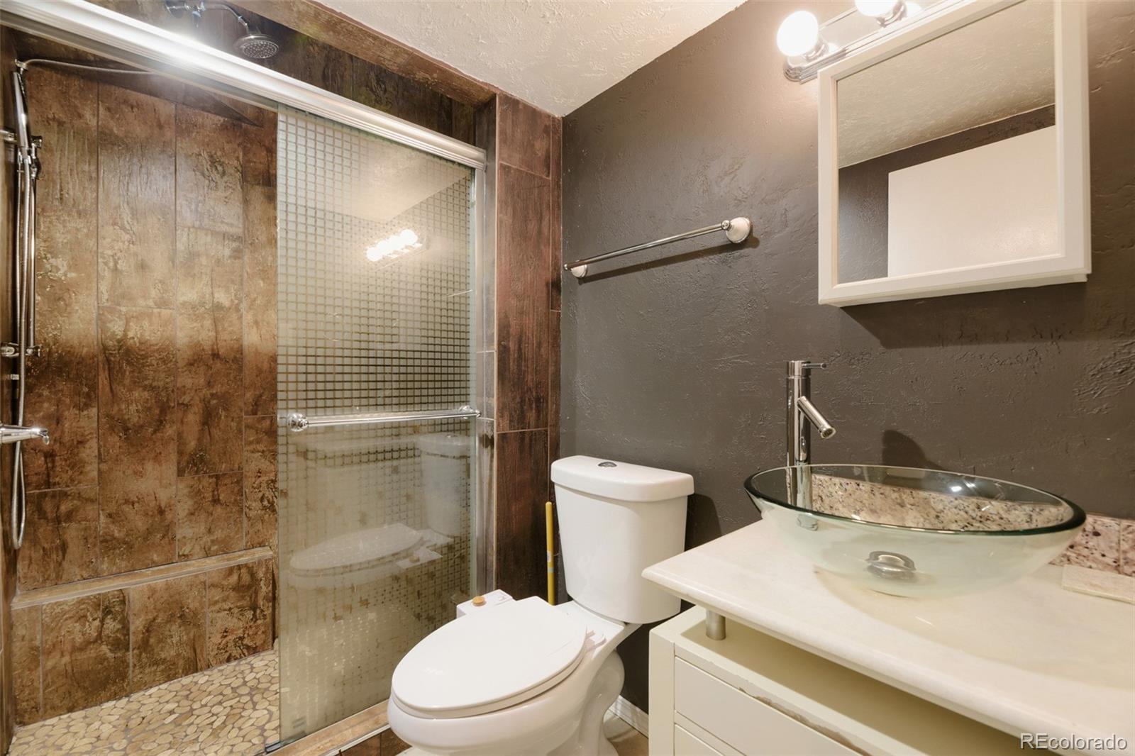 MLS Image #11 for 1175  vine street,denver, Colorado
