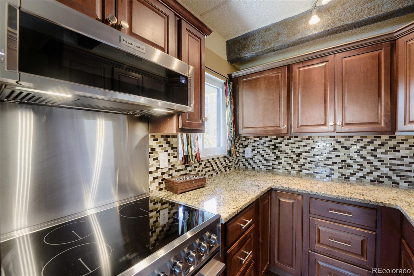 MLS Image #6 for 1175  vine street,denver, Colorado