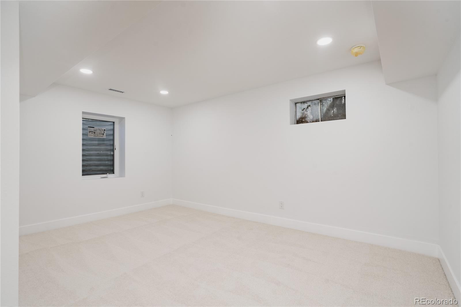 MLS Image #41 for 4675 s yosemite street,denver, Colorado