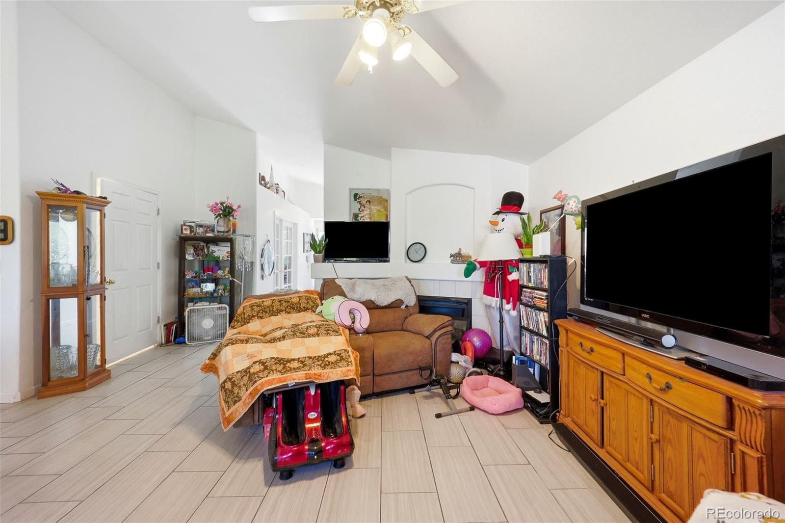 MLS Image #8 for 607  branding iron lane,castle rock, Colorado