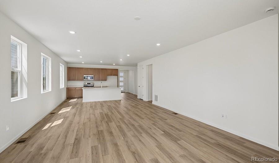 MLS Image #10 for 3922 n haleyville street,aurora, Colorado