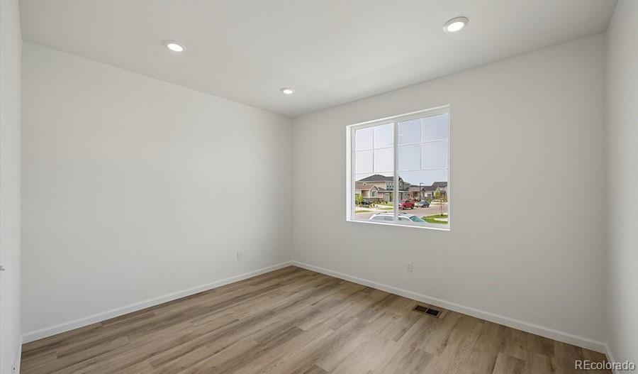 MLS Image #11 for 3922 n haleyville street,aurora, Colorado