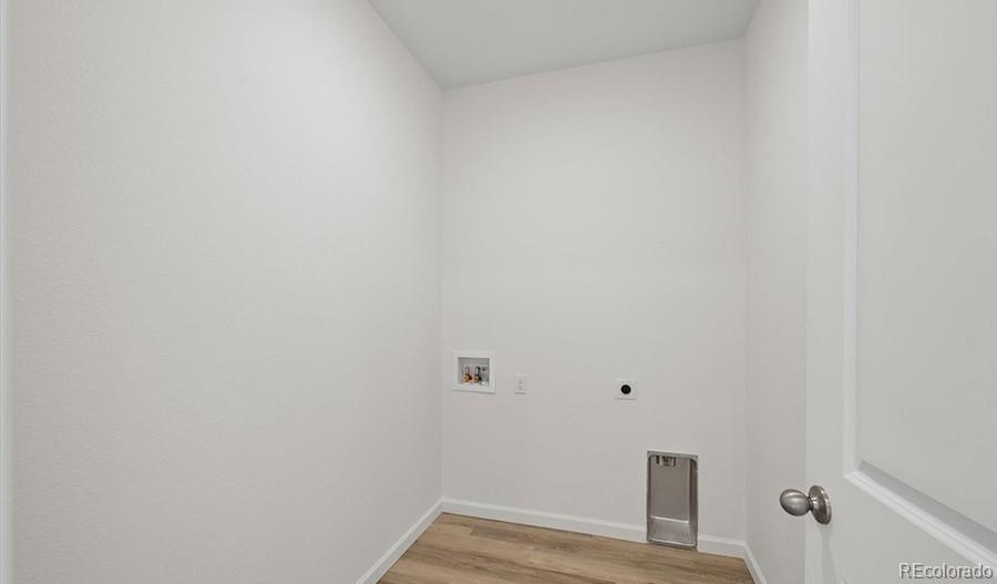 MLS Image #12 for 3922 n haleyville street,aurora, Colorado