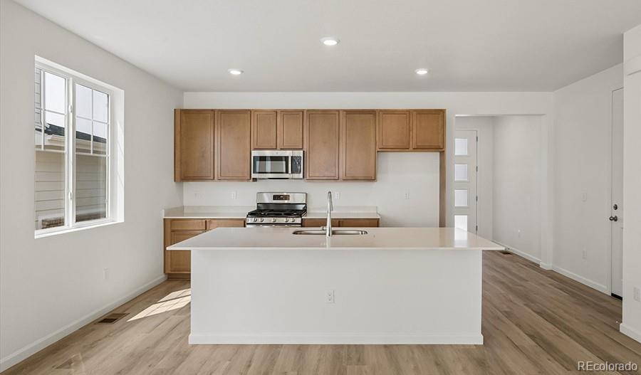 MLS Image #2 for 3922 n haleyville street,aurora, Colorado
