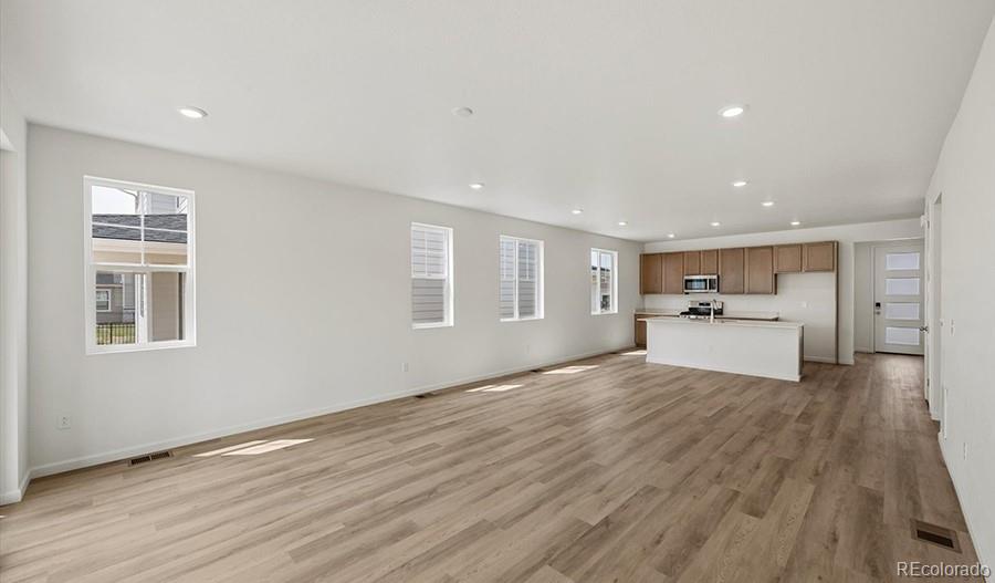 MLS Image #9 for 3922 n haleyville street,aurora, Colorado