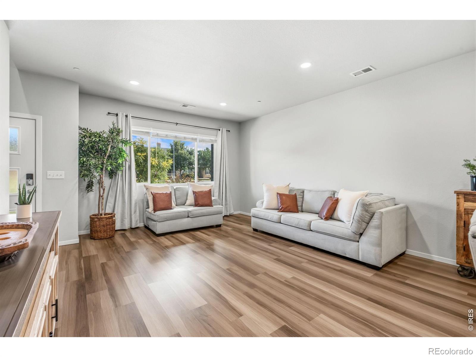 MLS Image #3 for 6605  4th st rd,greeley, Colorado