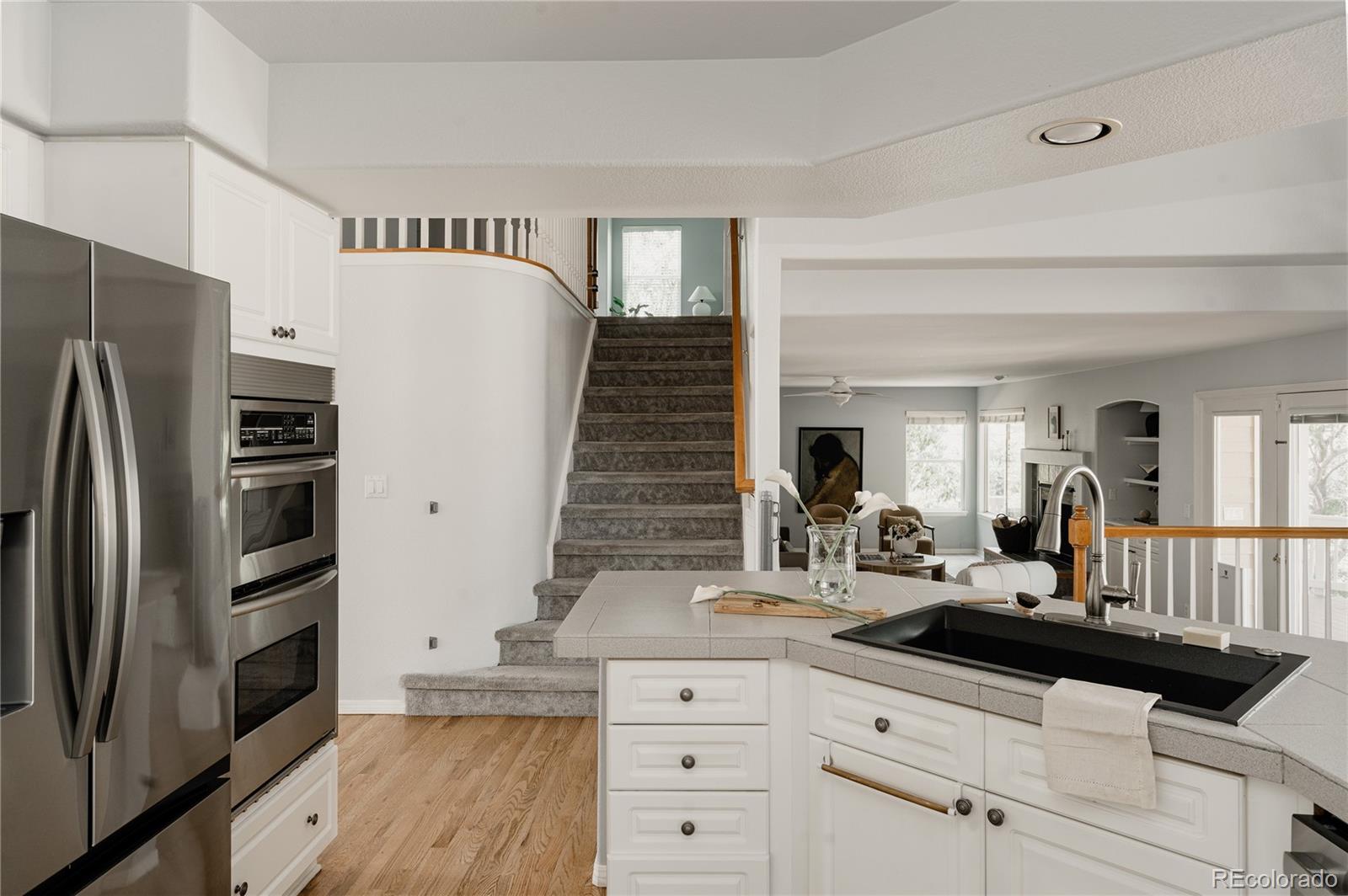 MLS Image #12 for 10011  oak leaf way,littleton, Colorado