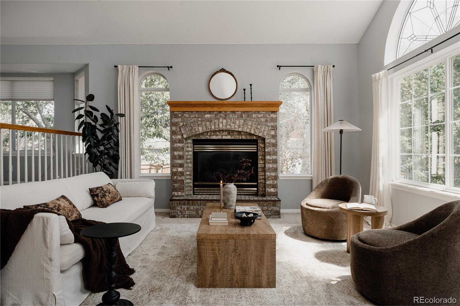 MLS Image #3 for 10011  oak leaf way,littleton, Colorado