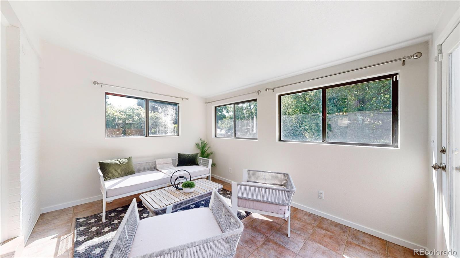 MLS Image #7 for 6650 e harvard avenue,denver, Colorado