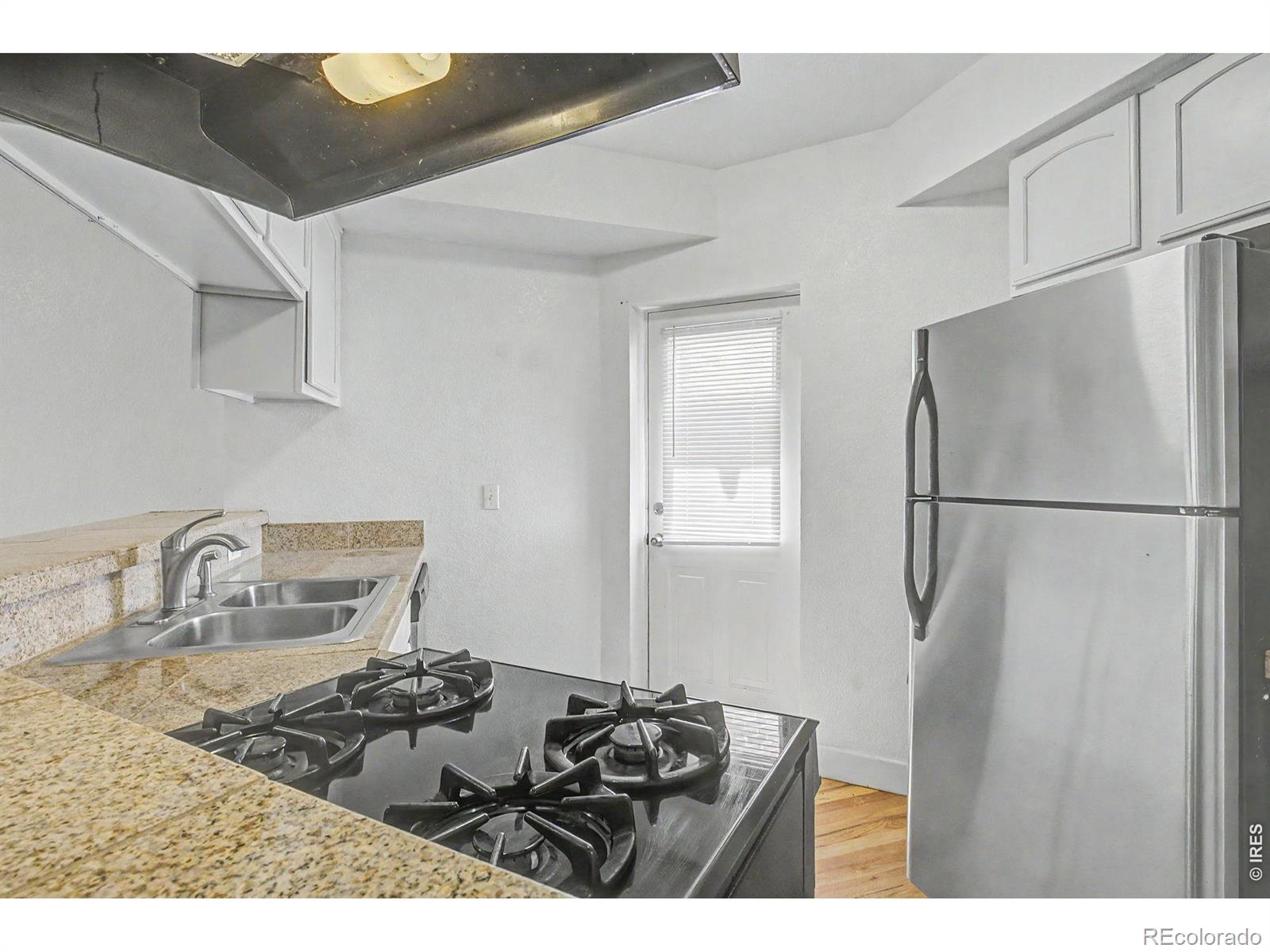 MLS Image #14 for 1629 n clarkson street,denver, Colorado