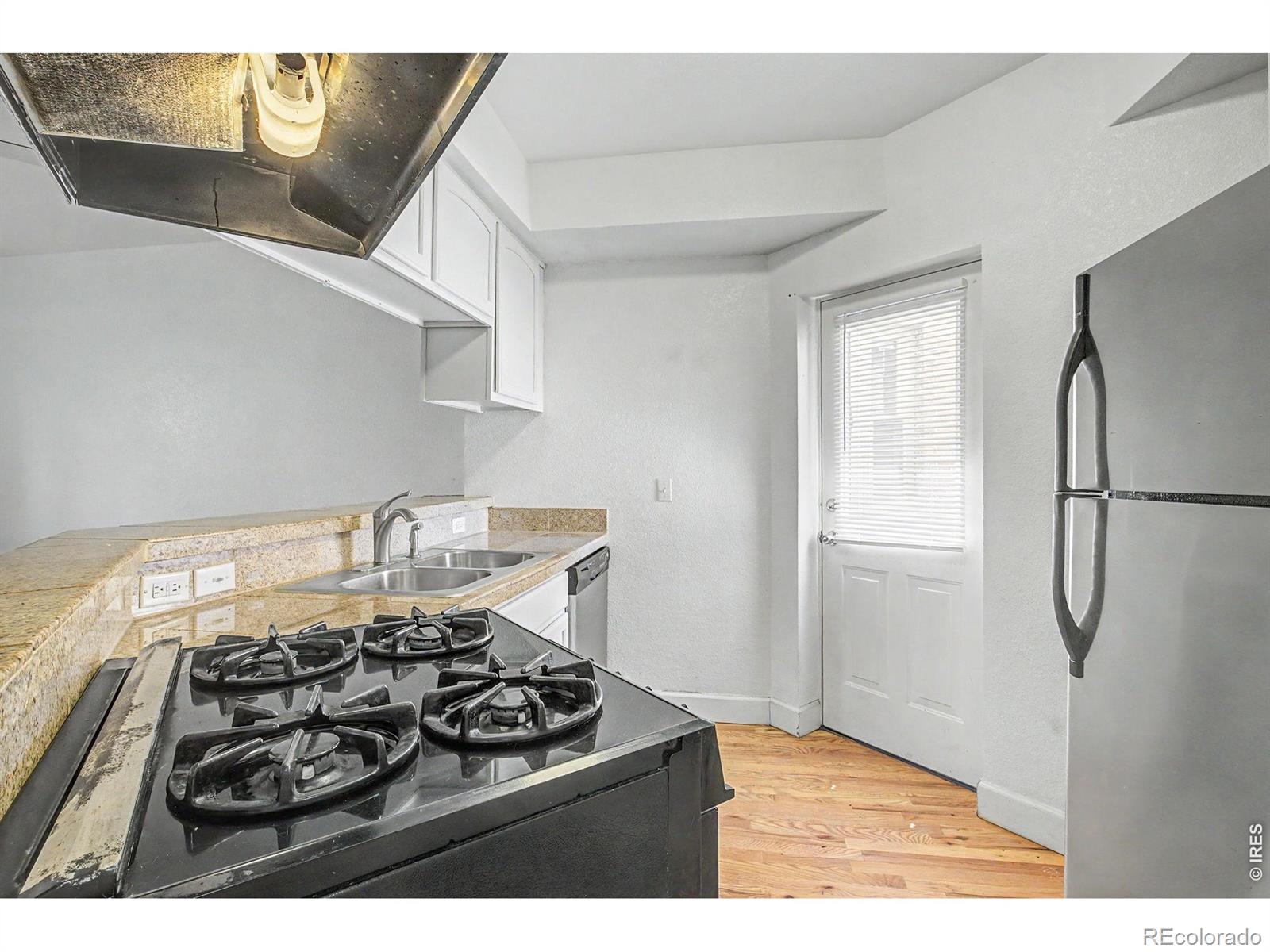 MLS Image #15 for 1629 n clarkson street,denver, Colorado
