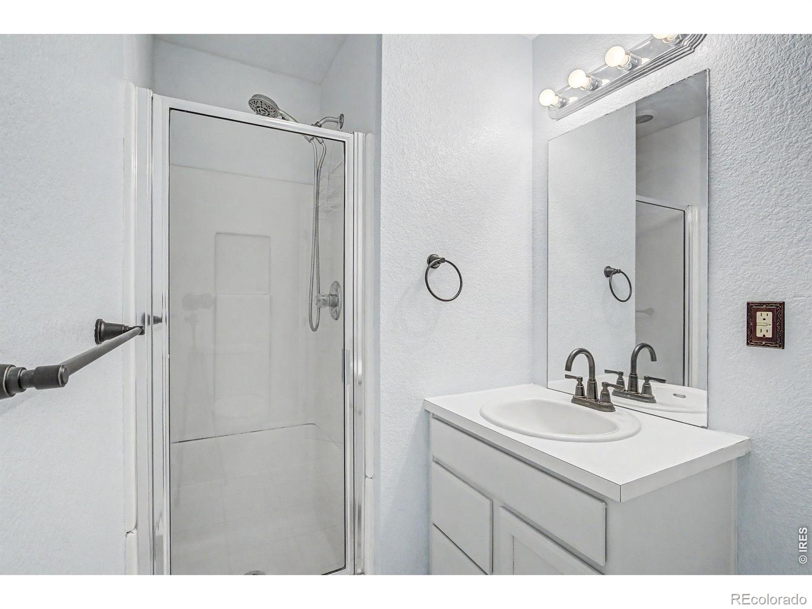 MLS Image #22 for 1629 n clarkson street,denver, Colorado