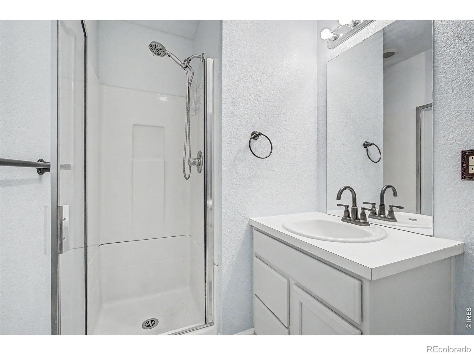 MLS Image #24 for 1629 n clarkson street,denver, Colorado