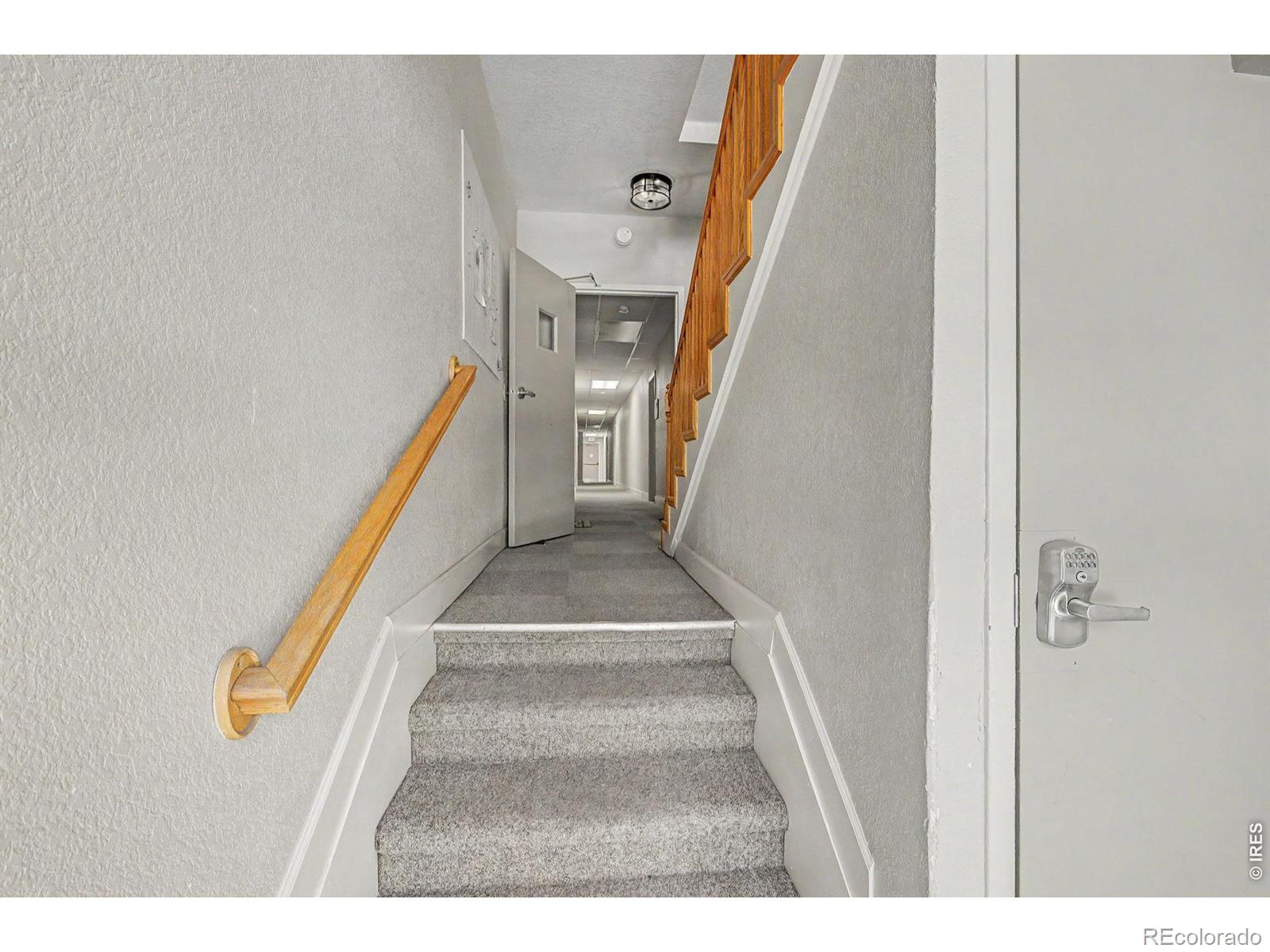MLS Image #4 for 1629 n clarkson street,denver, Colorado