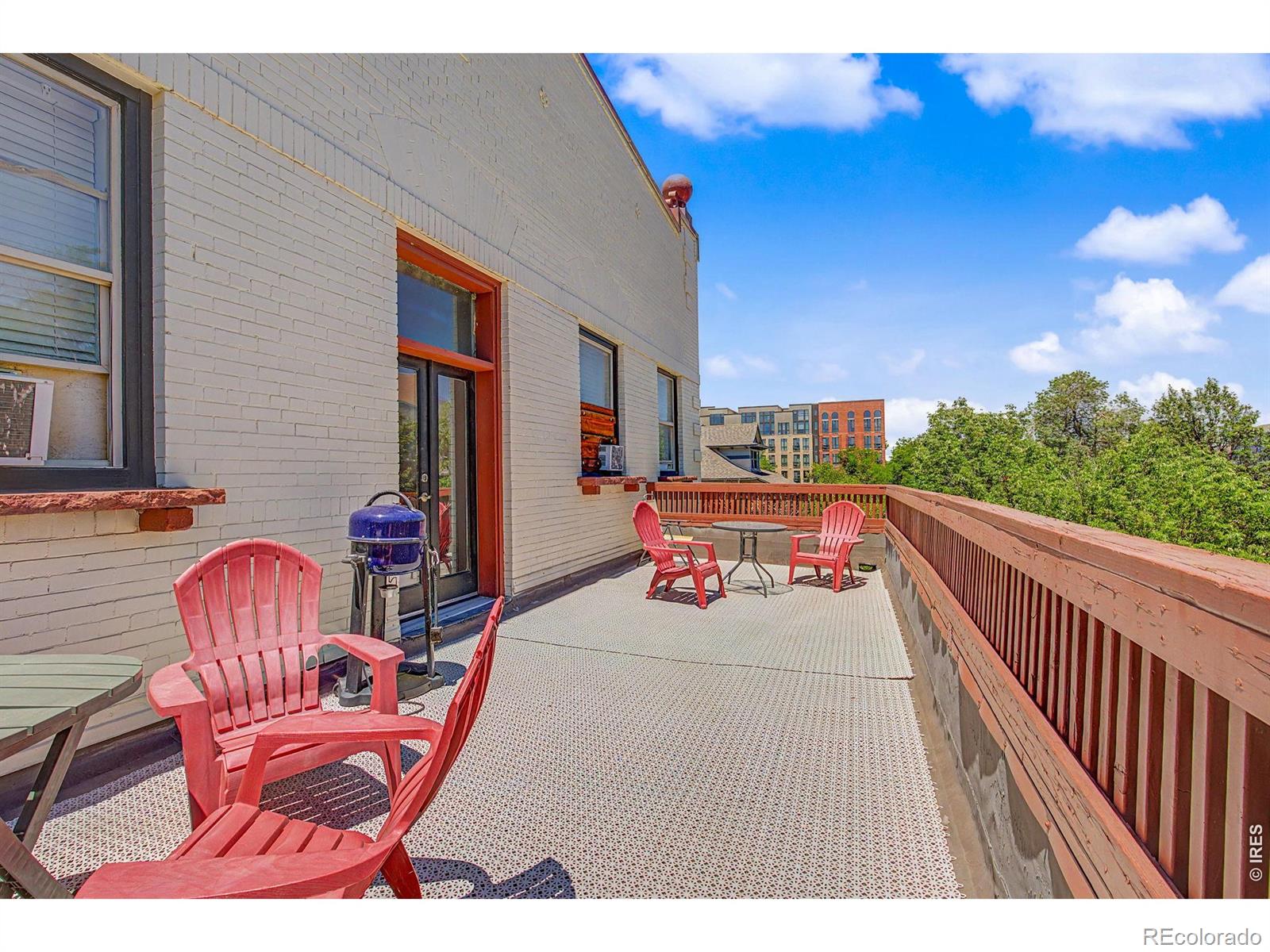 MLS Image #6 for 1629 n clarkson street,denver, Colorado