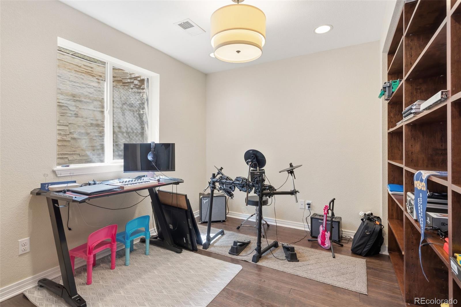 MLS Image #31 for 14363  waterside lane,broomfield, Colorado