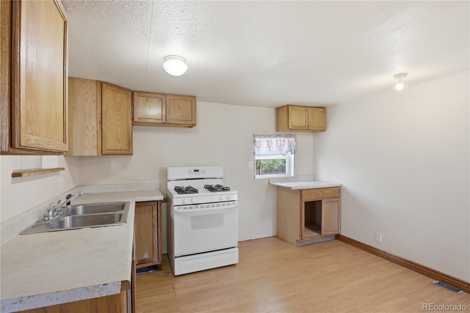 MLS Image #11 for 639  wisconsin avenue,limon, Colorado
