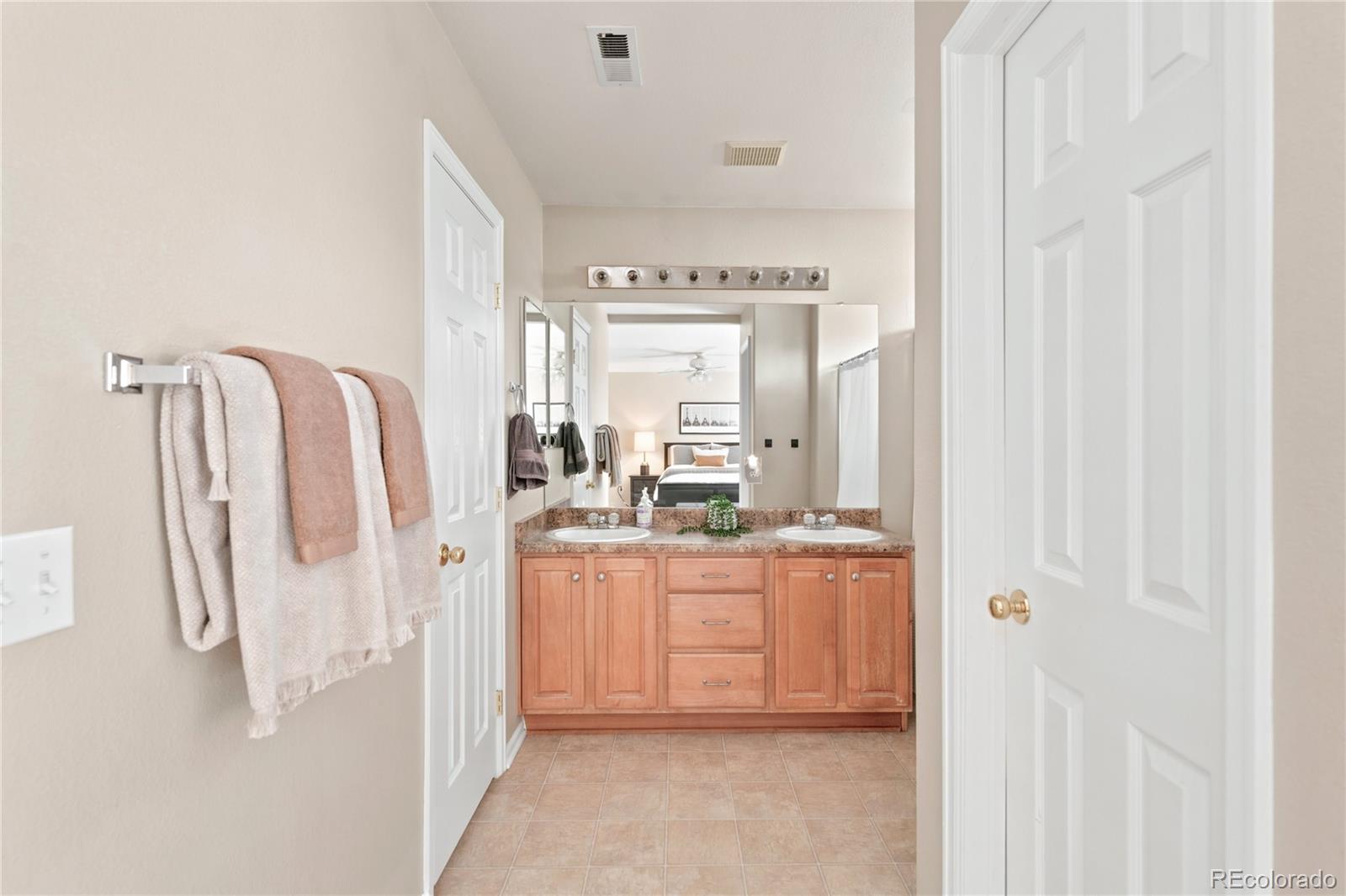 MLS Image #19 for 7466 s norfolk street,aurora, Colorado